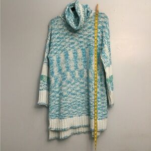 Cozy Blue and White Turtleneck Sweater